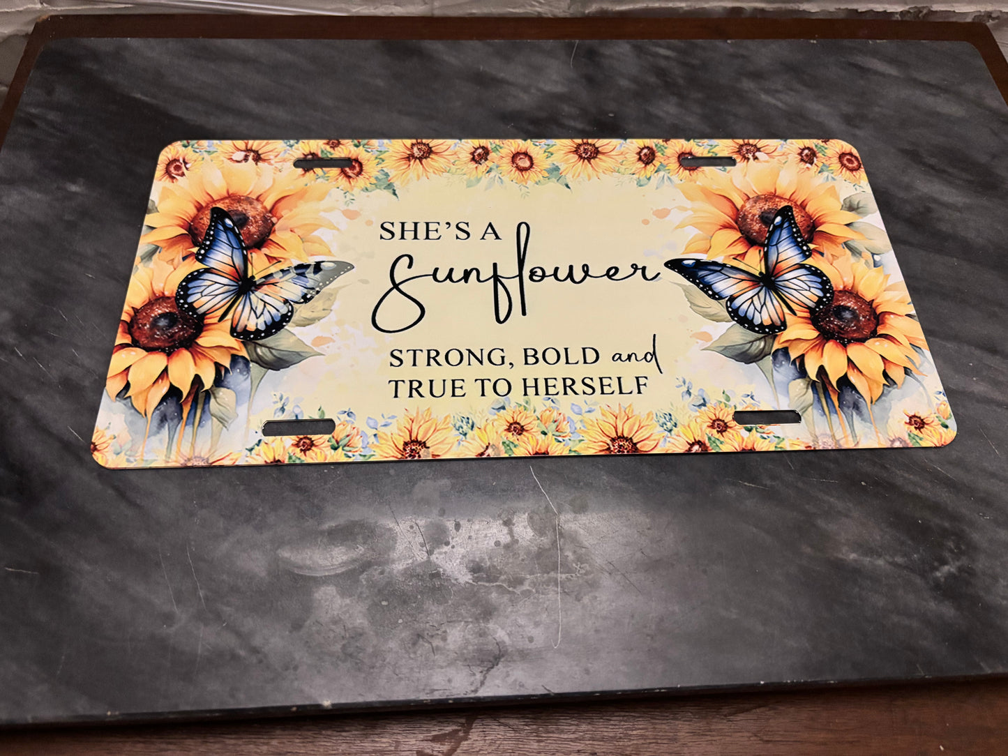π Personalized License Plates β Make Your Ride Stand Out! π